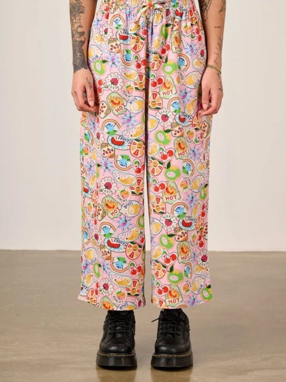 Lucy & Yak L.E. Chuck Trousers Brooke Hornsby Fruity Print Pink UK XL / US L
